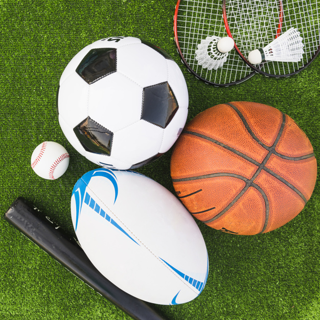 vue aerienne differents types equipements sportifs du gazon vert 23 2147924662